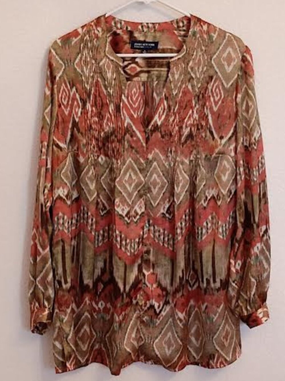 JONES NEW YORK WOMEN'S TOP OLIVE GREEN RUST GEOMETRIC LONG SLEEVE PLEATS SIZE 1X